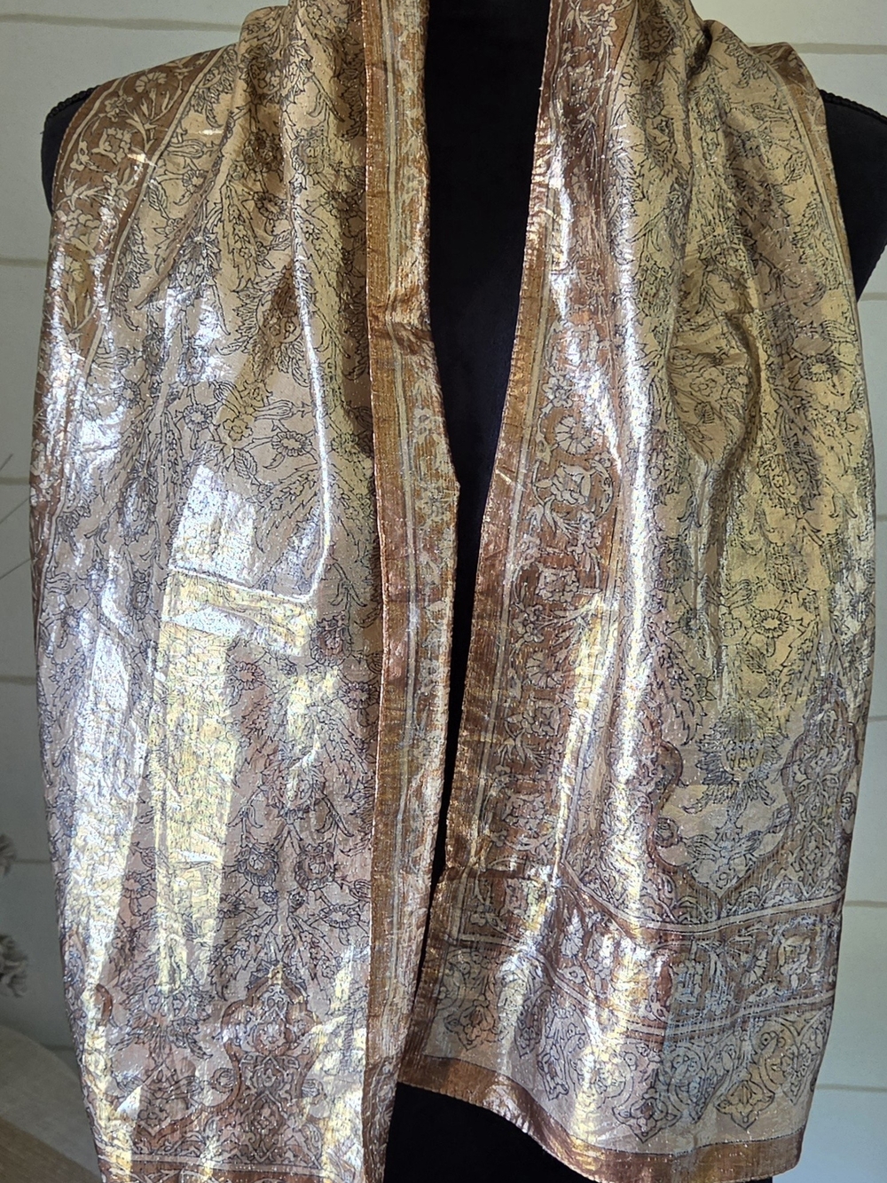 Oscar de la Renta Euro Vintage 80s Gold Metallic Italian Paisley Scarf Brocade